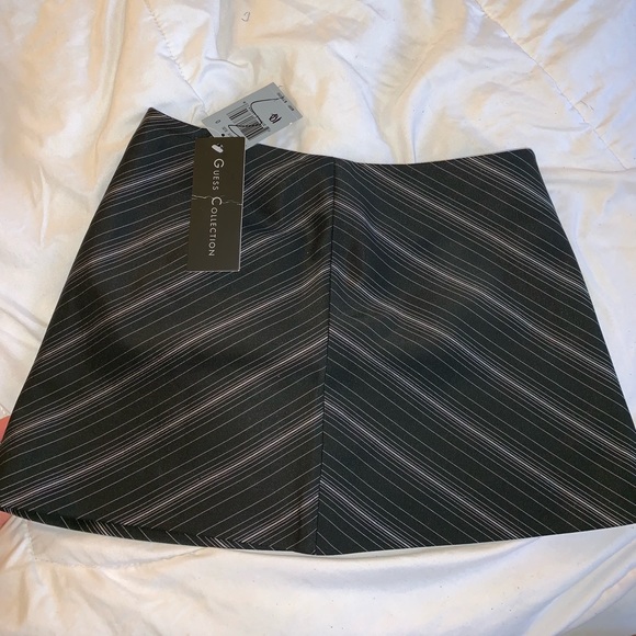 Guess Collection Skirt - Picture 2 of 4